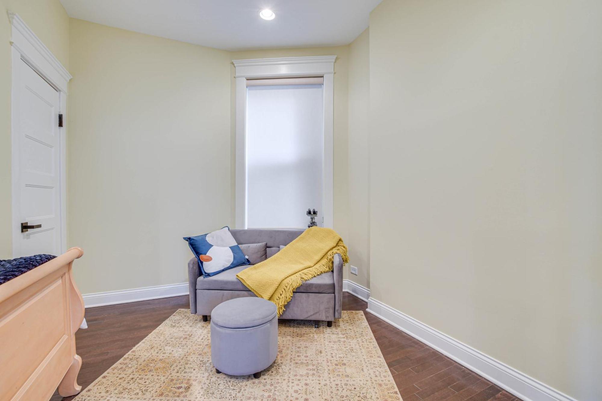 Spacious Condo With Deck About 3 Mi To Downtown Chicago! ภายนอก รูปภาพ